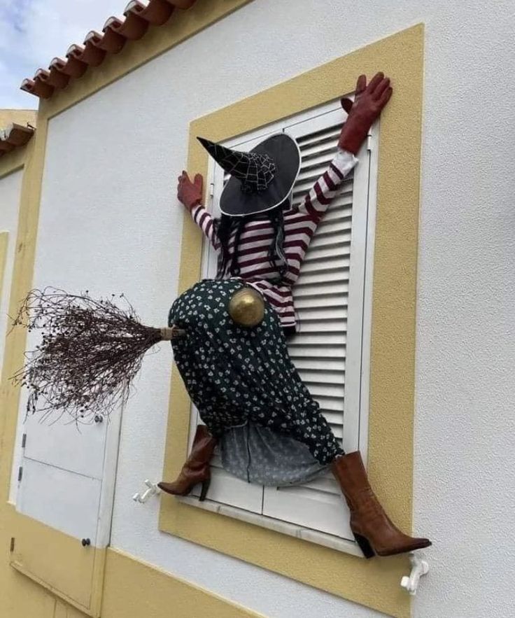 Hilarious Photos That Prove Everyday Objects Have a Personality